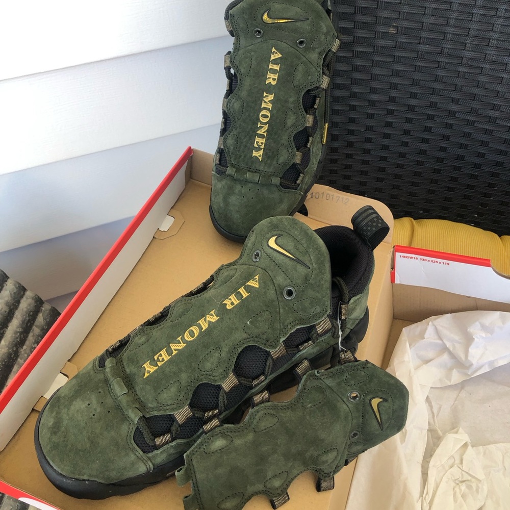 NIKE Air More Money QS